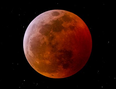 Lunar Eclipse at maximum, Jan 21, 2019 at 12:15 am  ... Click on image for larger view